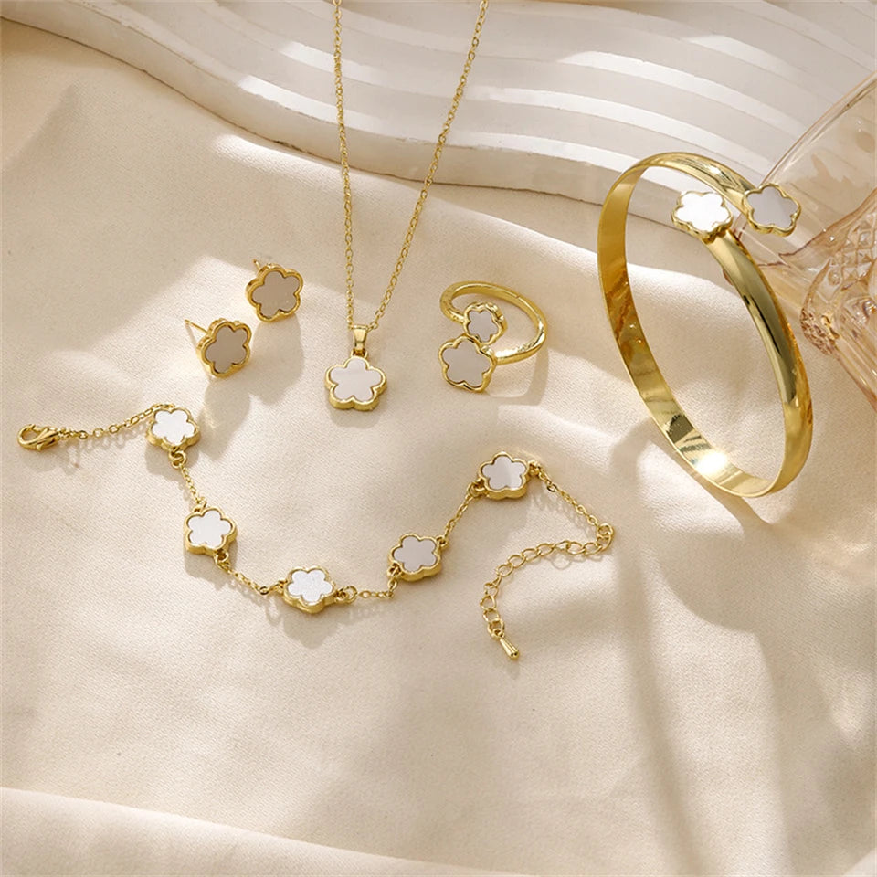 The Lucky Luxe Clover Set